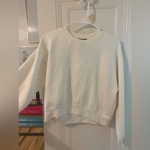 White Zara sweatshirt